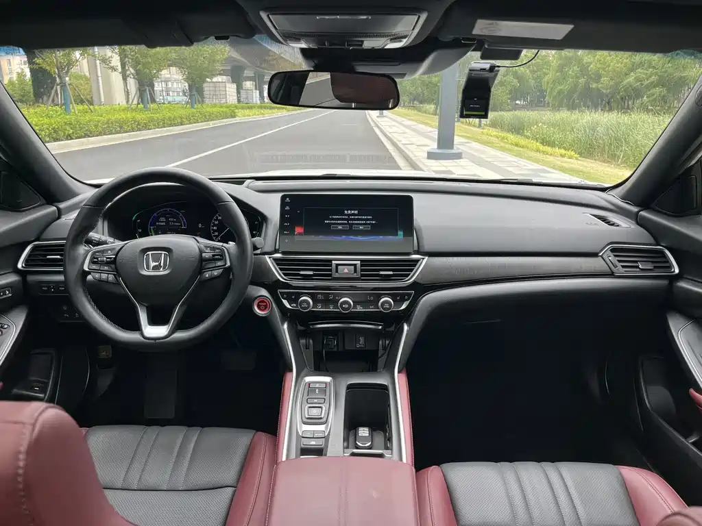 Honda Inspire — миниатюра 7