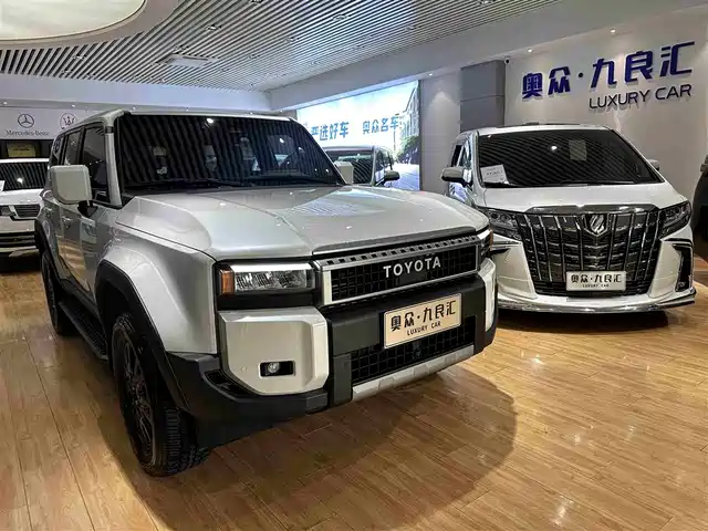 TOYOTA PRADO 2025