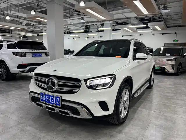 MERCEDES-BENZ GLC