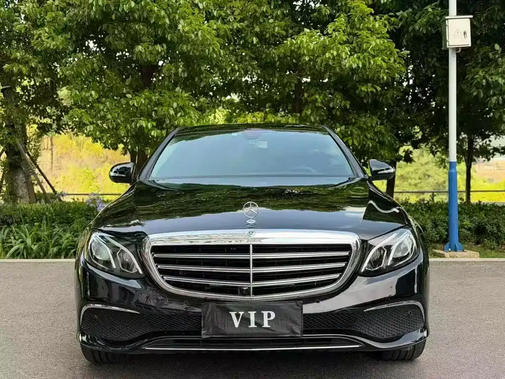 Mercedes-Benz E-Class E 2018 E 300 L Fashion