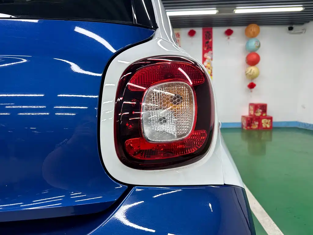 Smart forfour 0.9T 66 kW Pioneer Edition, фото 25