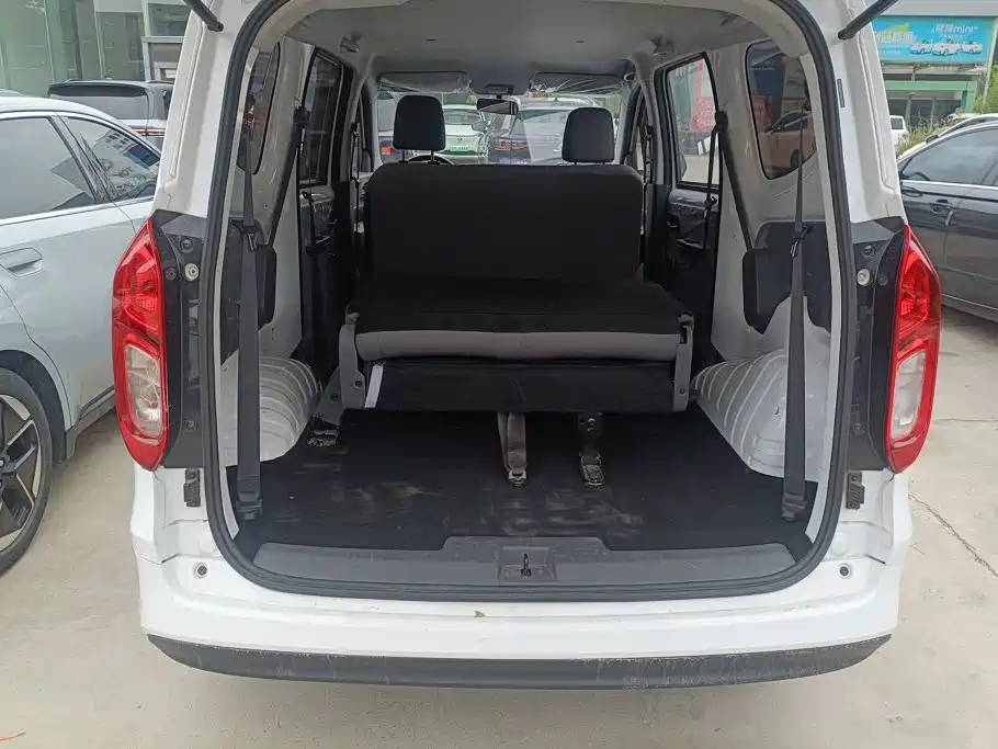 Wuling Hongguang EV — миниатюра 4