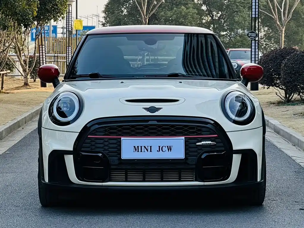 MINI JCW