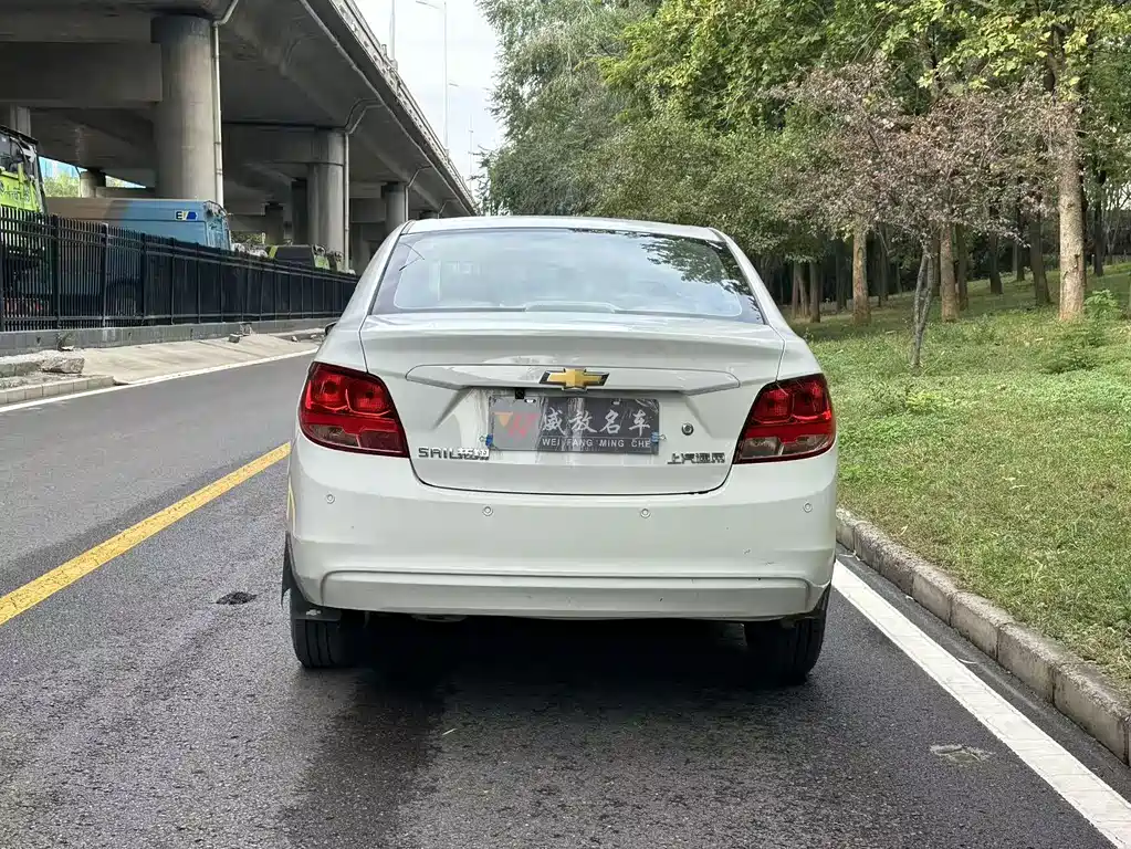 Chevrolet Sail — миниатюра 8