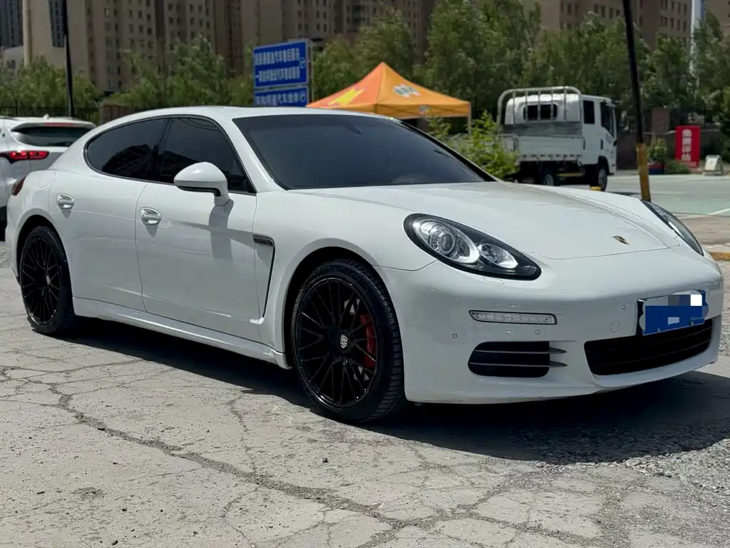 Porsche Panamera 2014 Panamera 4 3.0T