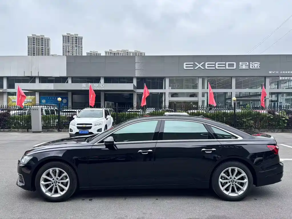 Audi A6L 2021 40 TFSI Luxury
