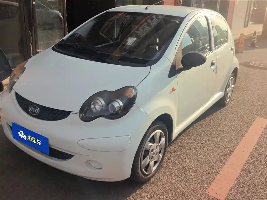 Byd F0 2013