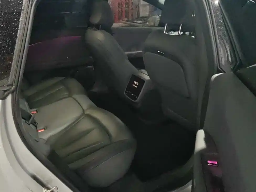 Xpeng P7 + 2024 Max