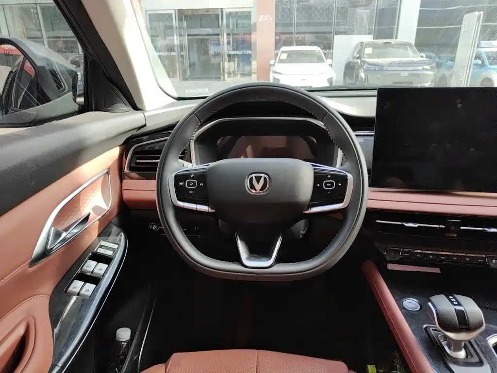 Changan CS75 2026 PRO 1.5T DCT Premium 7 мест