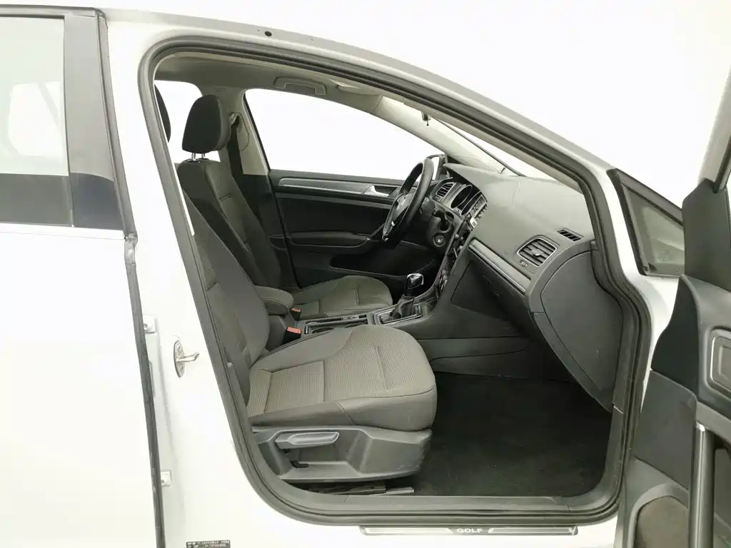Volkswagen Golf — миниатюра 23