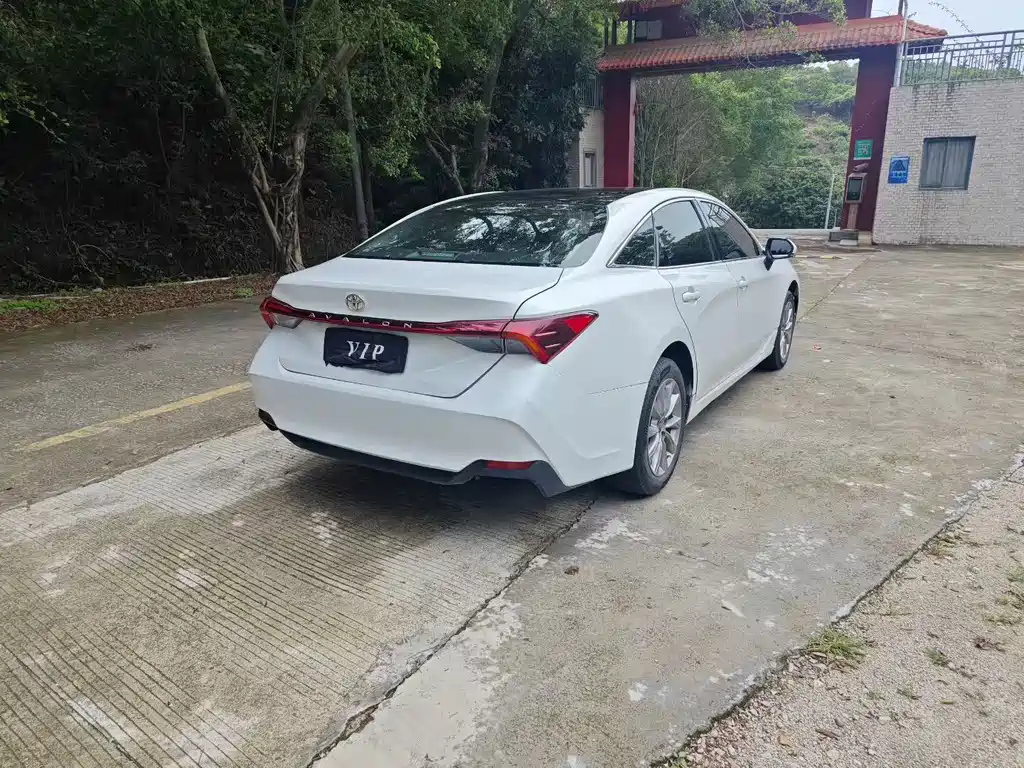 Toyota Avalon 2.0L Select Edition, фото 9