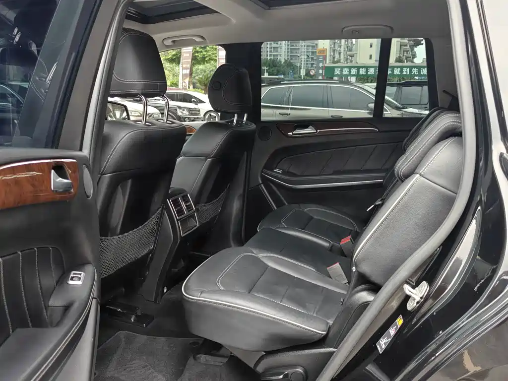 Mercedes-Benz GL-Class — миниатюра 11