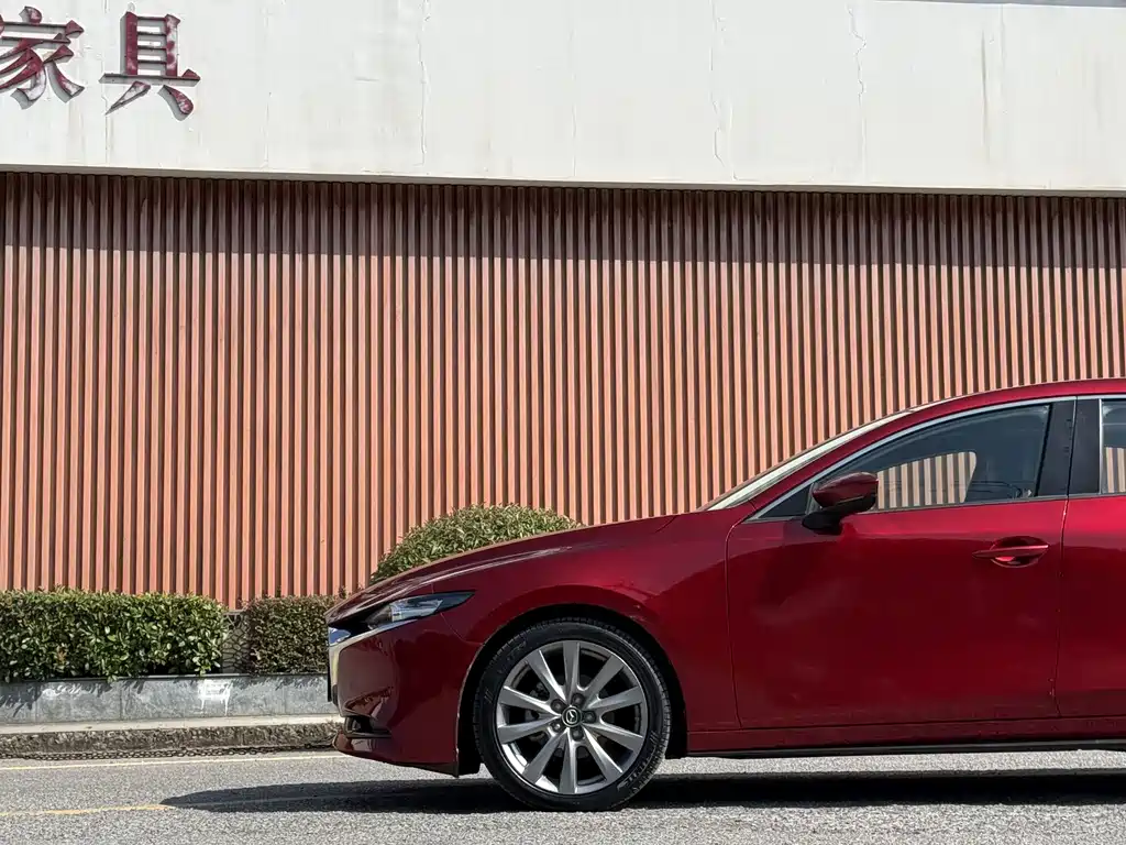 Mazda 3 Axela — миниатюра 2