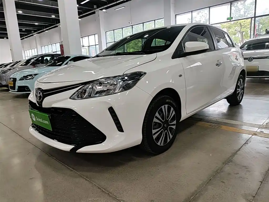 Купить Toyota Vios FS