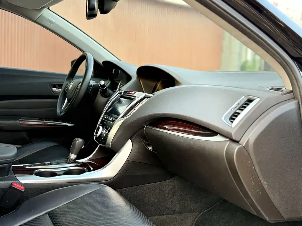 Acura TLX — миниатюра 8