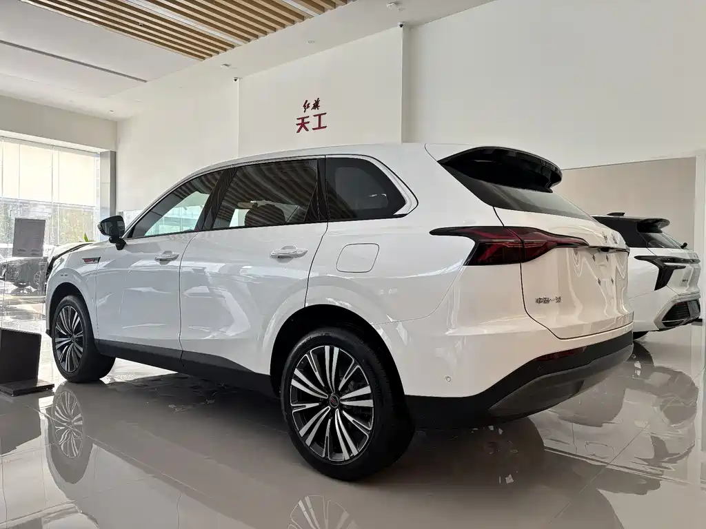Hongqi HS6 PHEV 2026 240