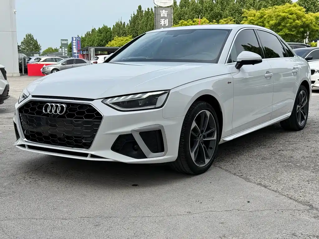 Купить Audi A4L
