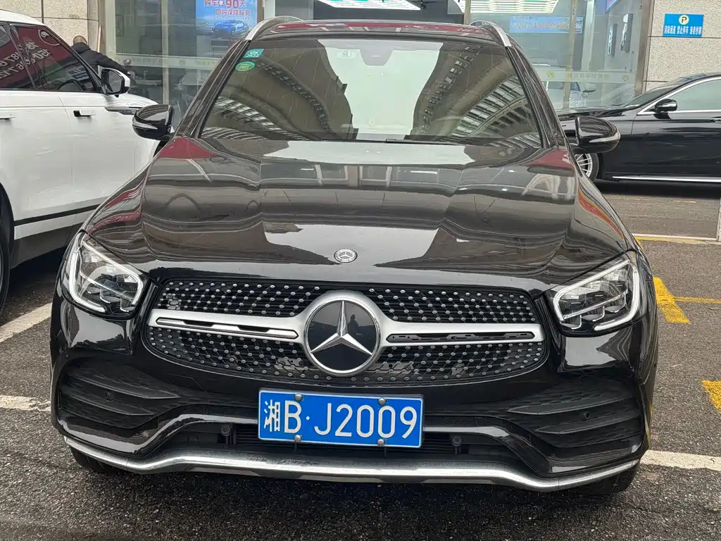 MERCEDES-BENZ GLC