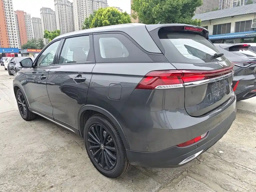 Changan CS75 2026 PRO 1.5T DCT Premium 7 мест
