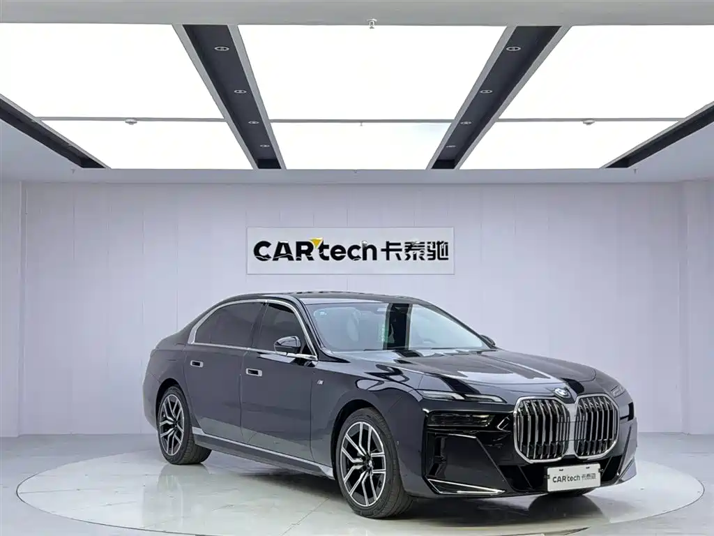 BMW 7 Series 7 2023 735Li M Sport