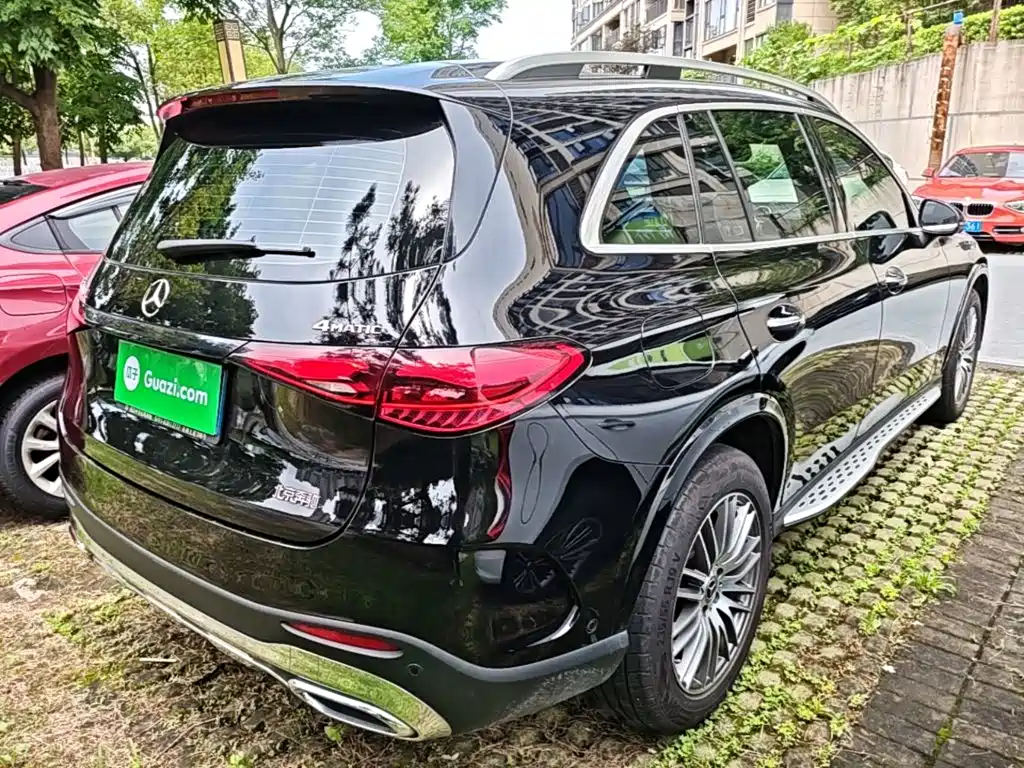 Mercedes-Benz GLC 2025 GLC 300 L 4MATIC 5 мест