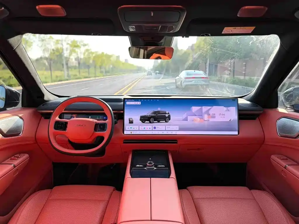 Lynk & Co 900 — миниатюра 9