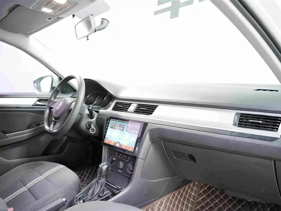 Volkswagen C-Trek — миниатюра 12