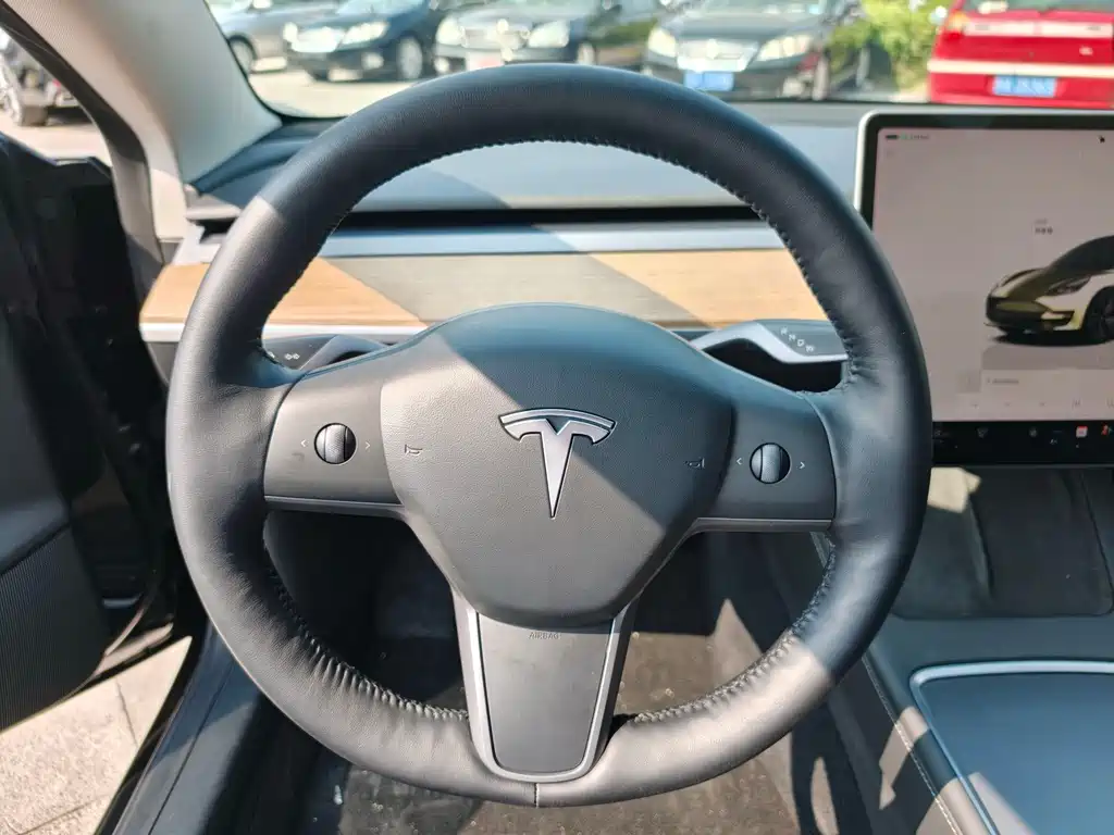 Tesla Model 3 2022 — фото 20