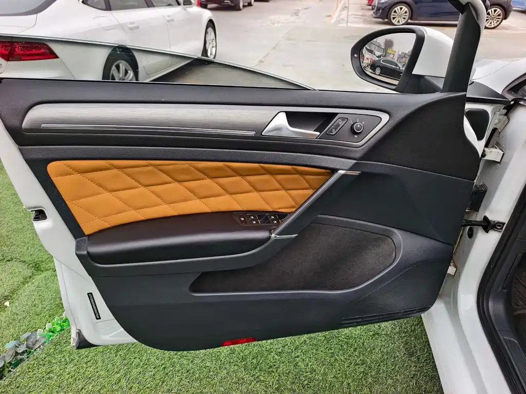 Volkswagen Golf — миниатюра 6