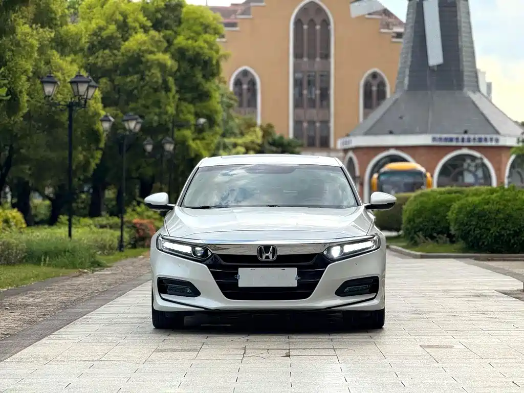 Honda Accord — миниатюра 2