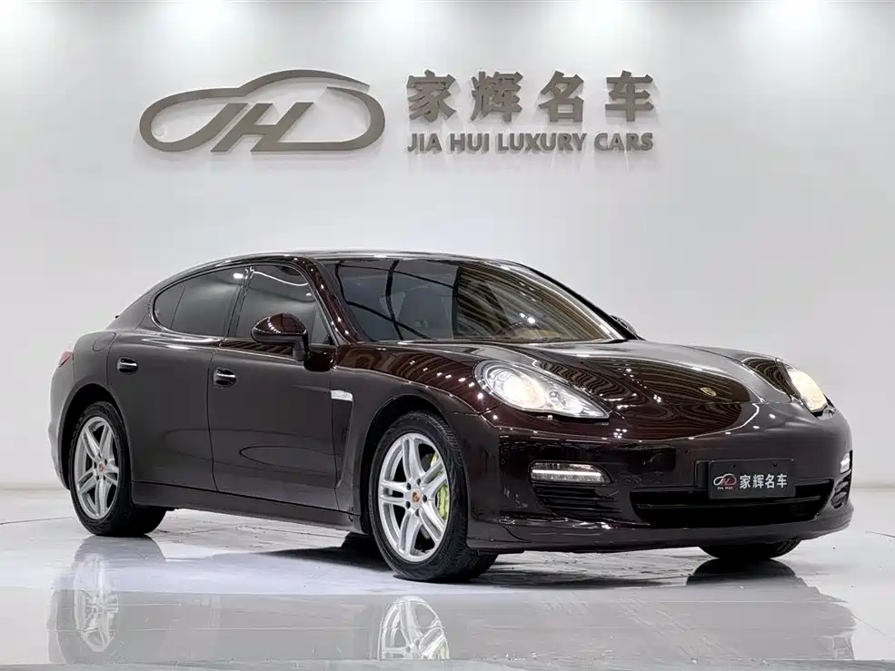 Porsche Panamera 2010 Panamera 4 3.6L