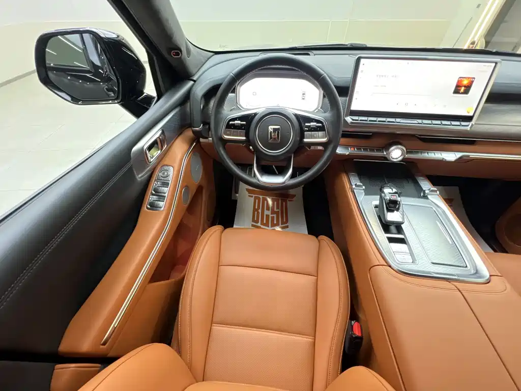 TANK TANK 700 NEW ENERGY