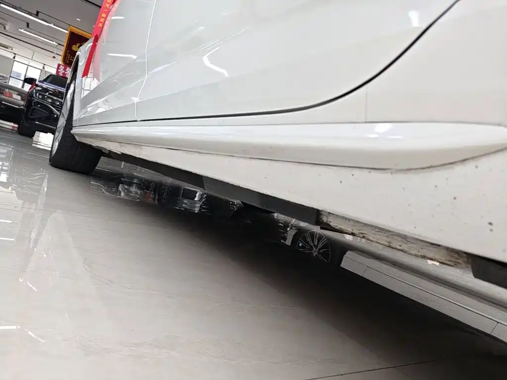 Audi A4L — миниатюра 22
