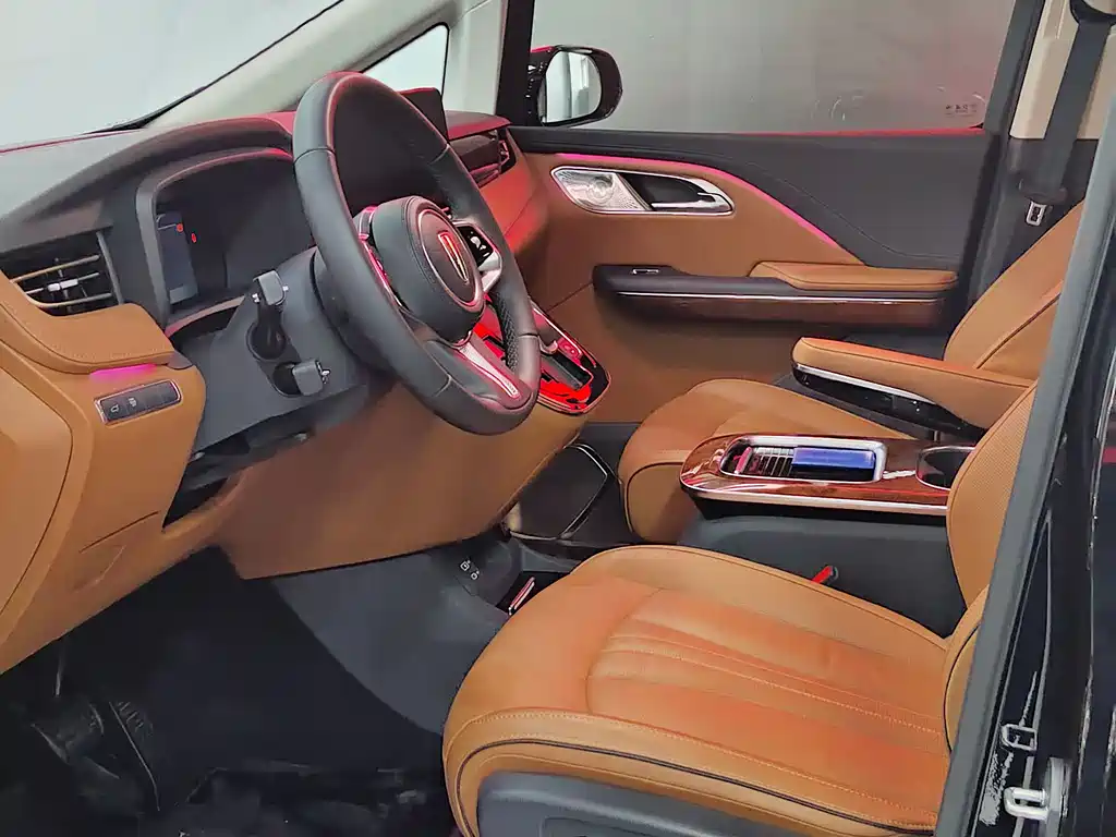 Hongqi HQ9 2023 2.0T