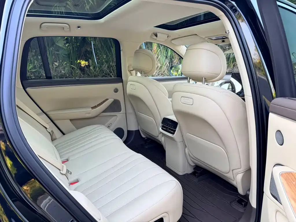 AITO ASK THE WORLD M7