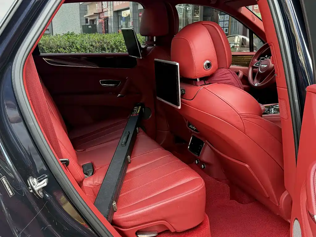 Bentley Bentayga 2018 4.0T V8