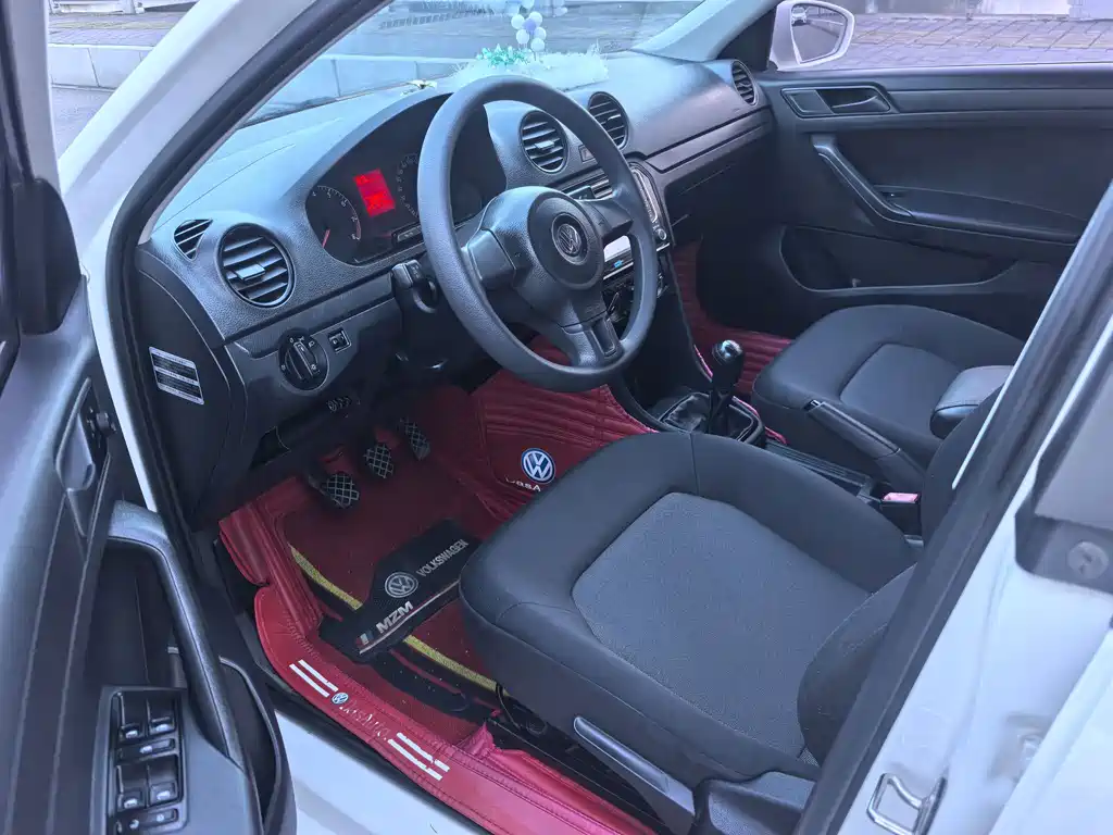 Volkswagen Jetta — миниатюра 12