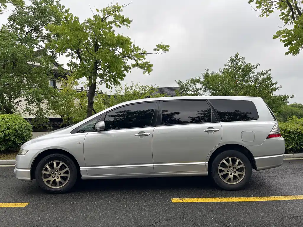 Honda Odyssey — миниатюра 5