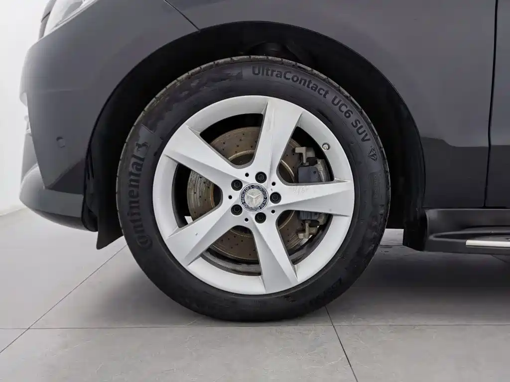 Mercedes-Benz M-Class — миниатюра 17