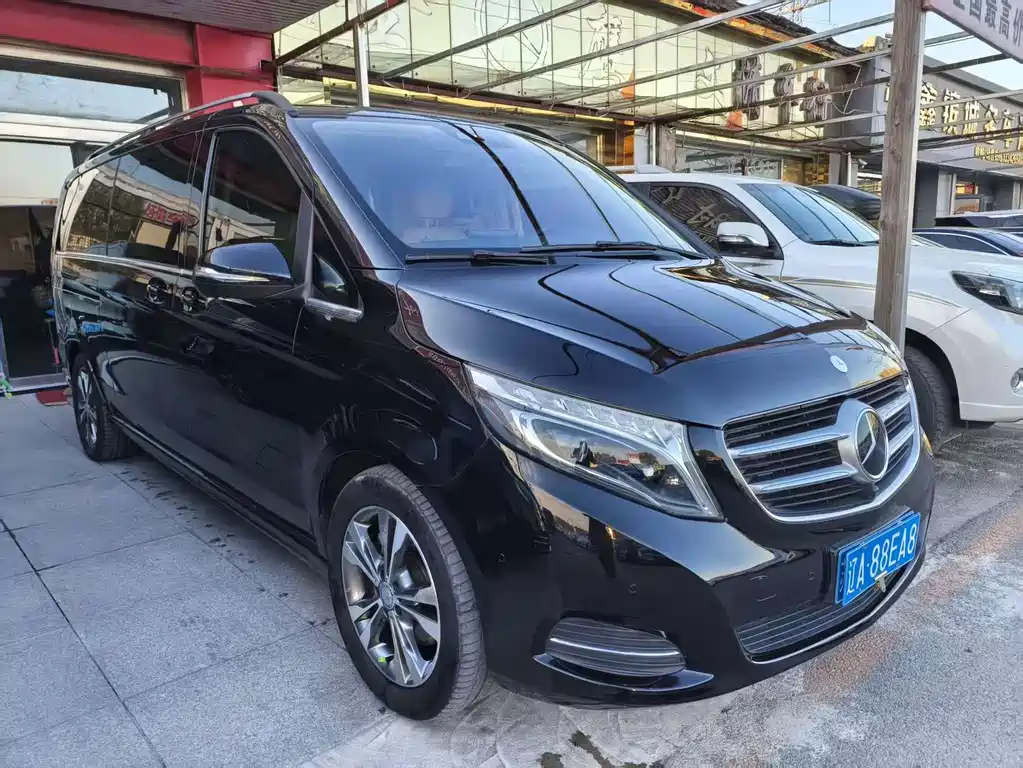 MERCEDES-BENZ V CLASS