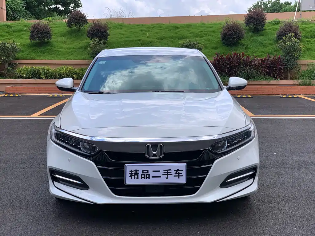 Honda Accord 2018 2.0L V