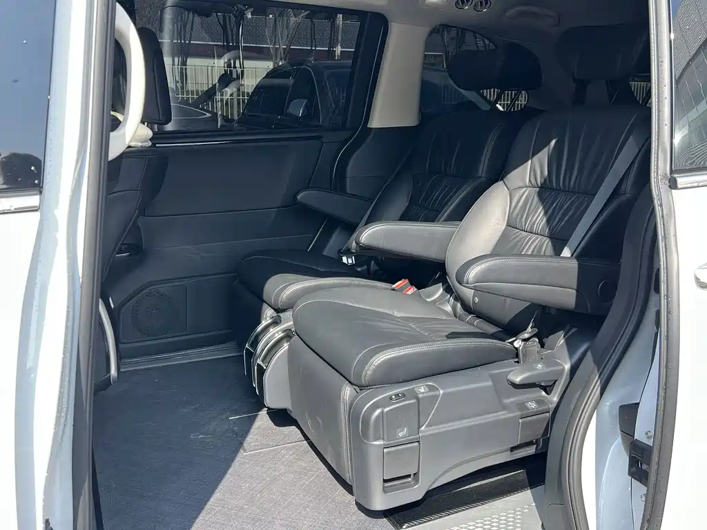 Honda Odyssey — миниатюра 18