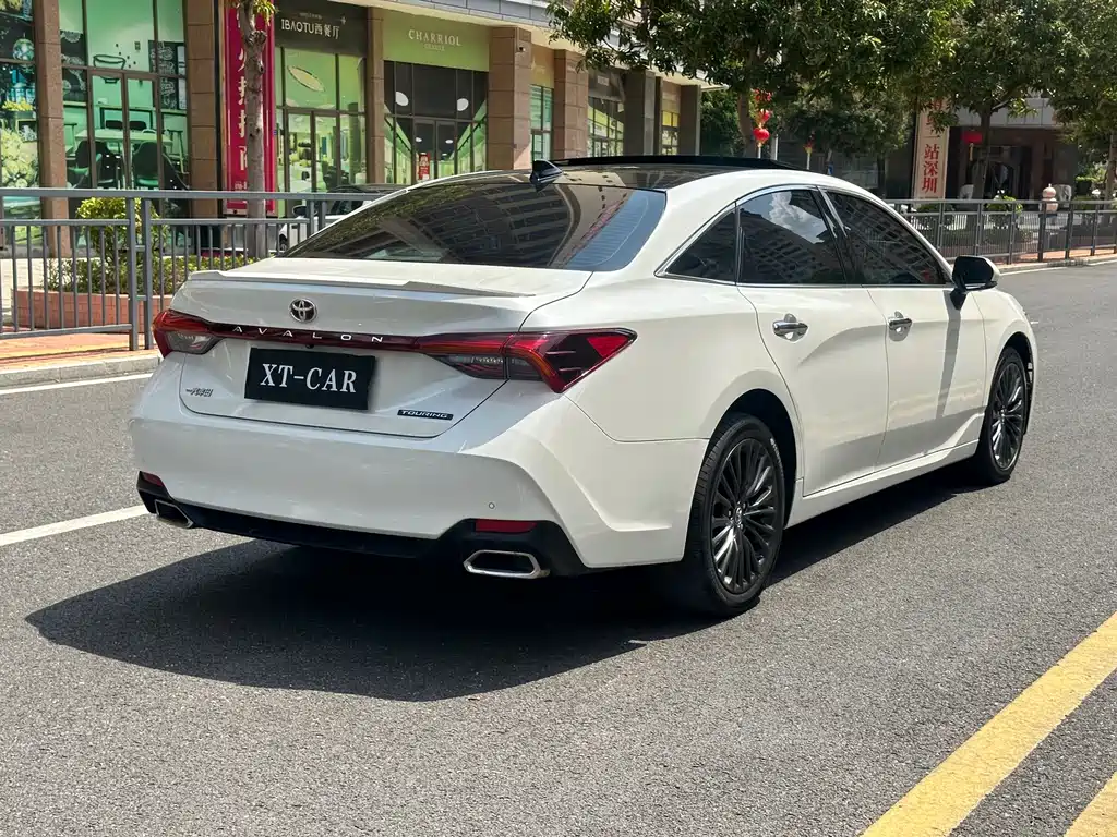 TOYOTA ASIAN DRAGON