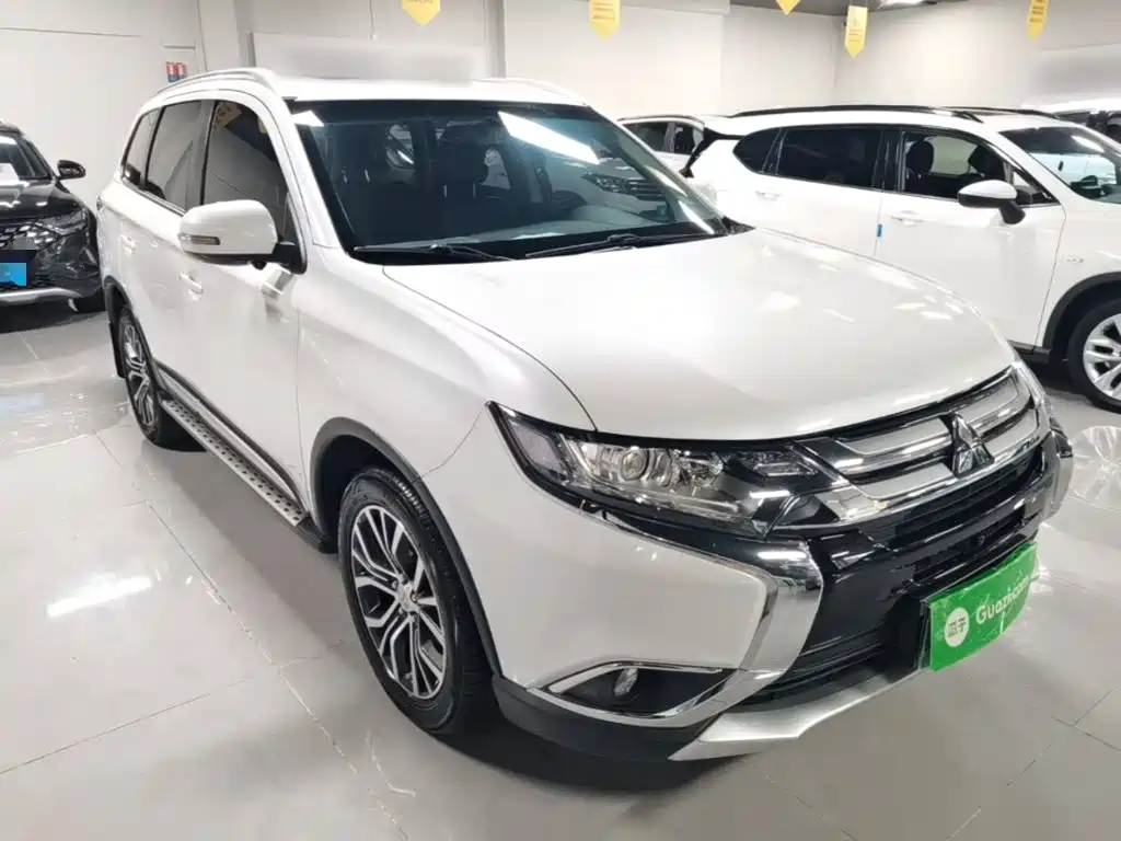 Mitsubishi Outlander — миниатюра 4
