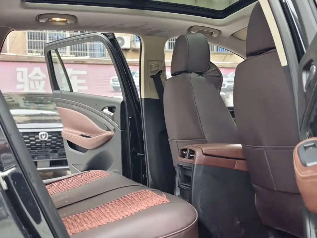 Buick Envision Plus — миниатюра 16