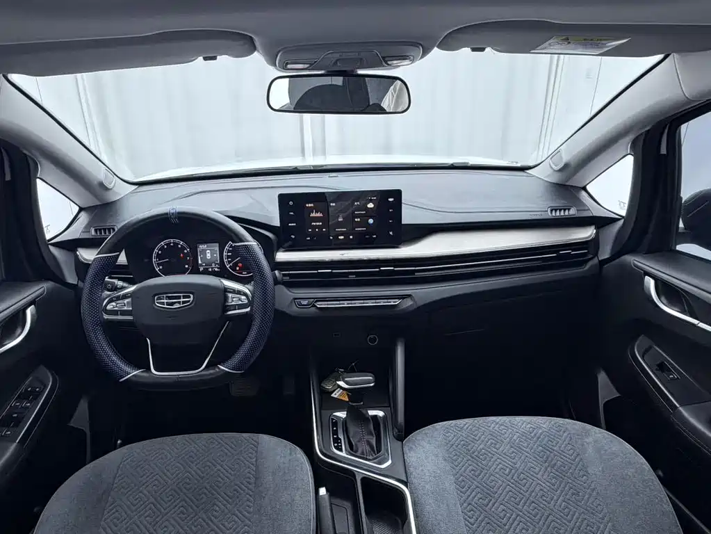 Geely Vision X3 — миниатюра 13
