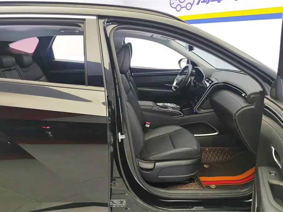 Hyundai Tucson 2023 L 1.5T AT DLX Luxury