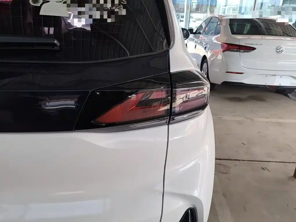 Changan CS15 — миниатюра 8