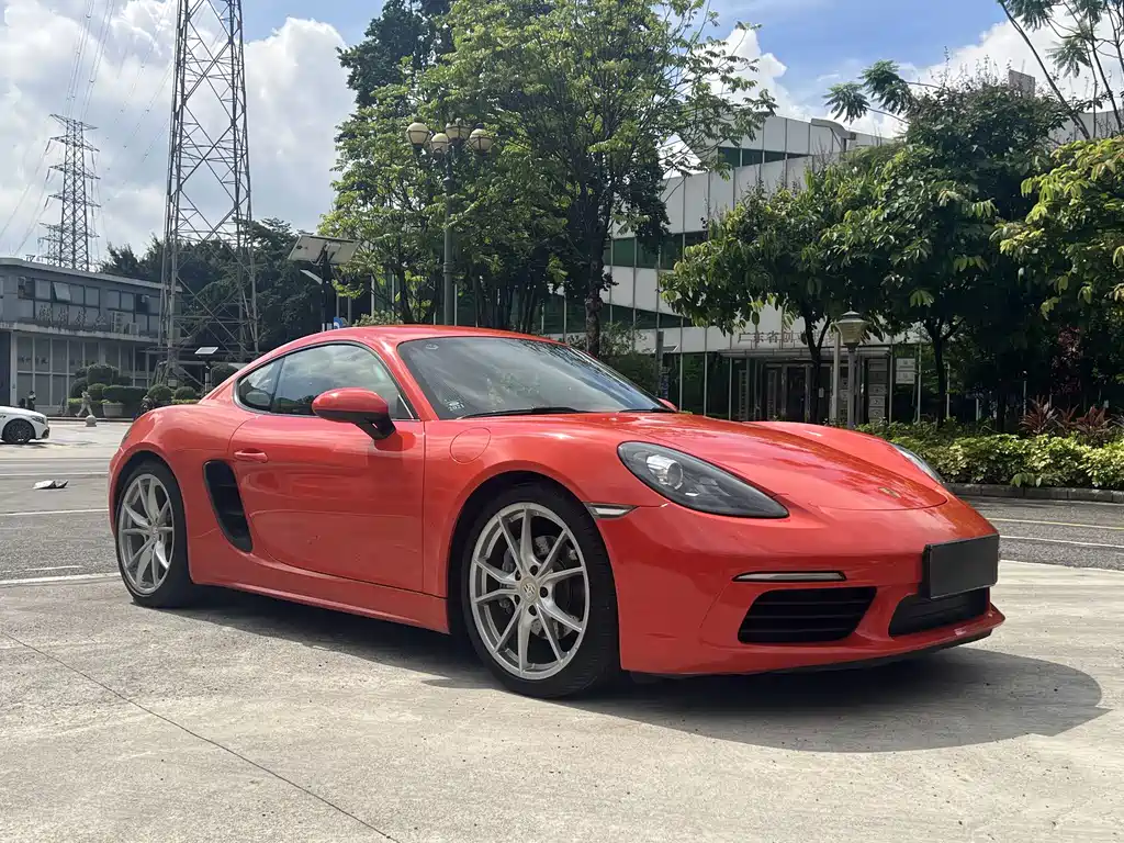 Porsche 718 2018 Cayman 2.0T
