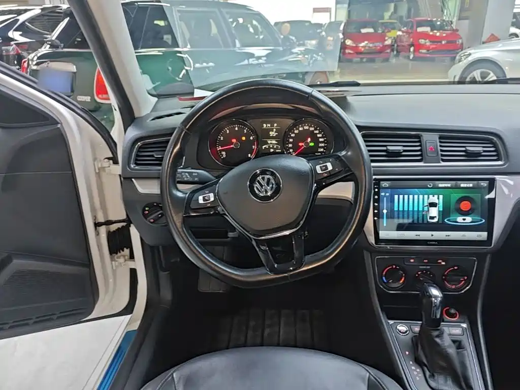Volkswagen Lavida — миниатюра 11